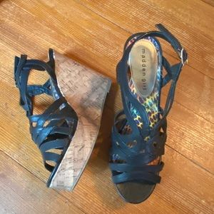 madden girl perryy wedge sneaker